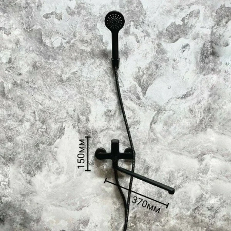 Смеситель для ванны однорычажный D-Lin длинный излив чёрный D-Lin (арт. D147364-A)